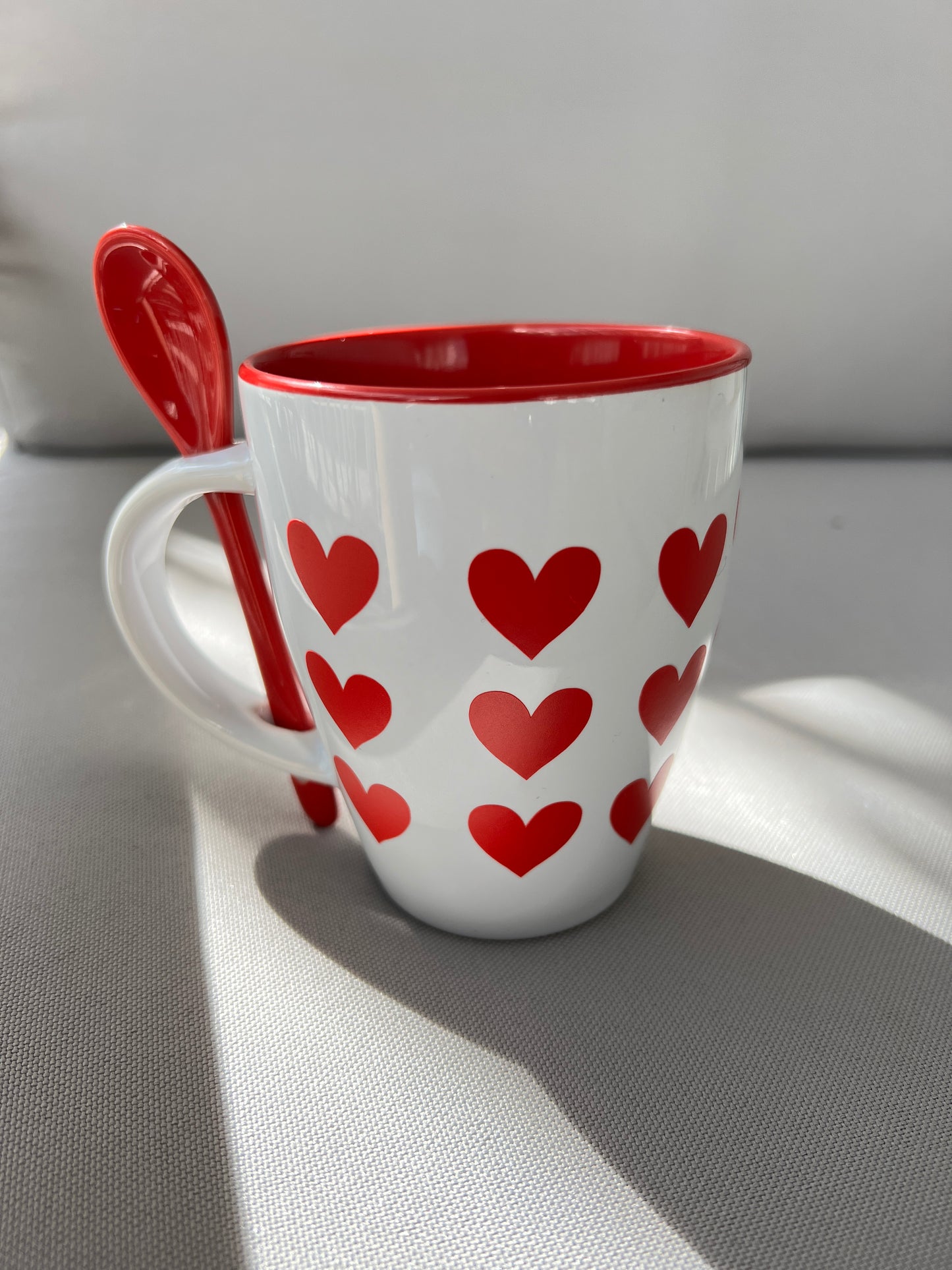 Mug motif coeur avec cuillère