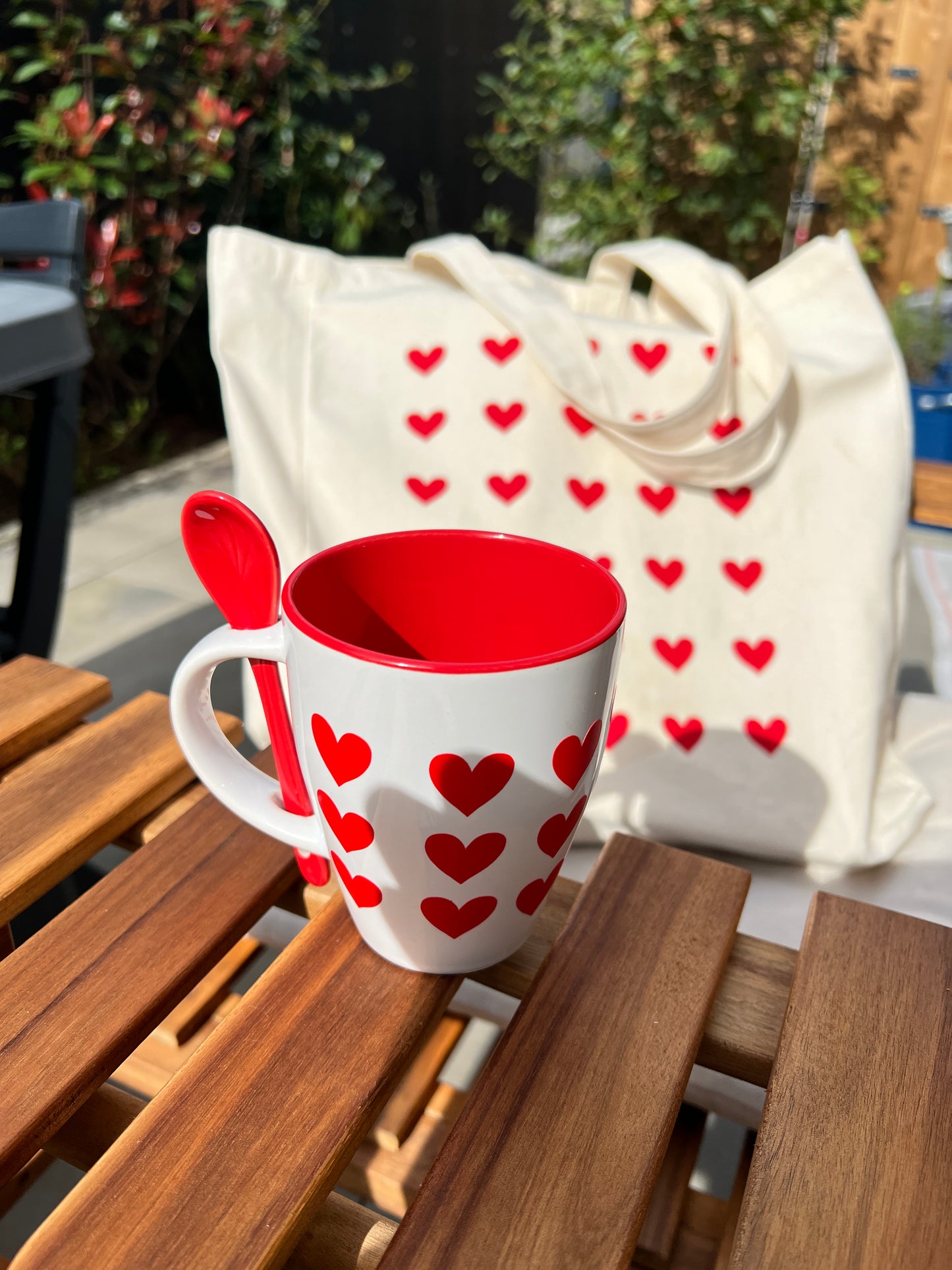 Mug motif coeur avec cuillère