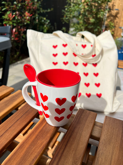Mug motif coeur avec cuillère