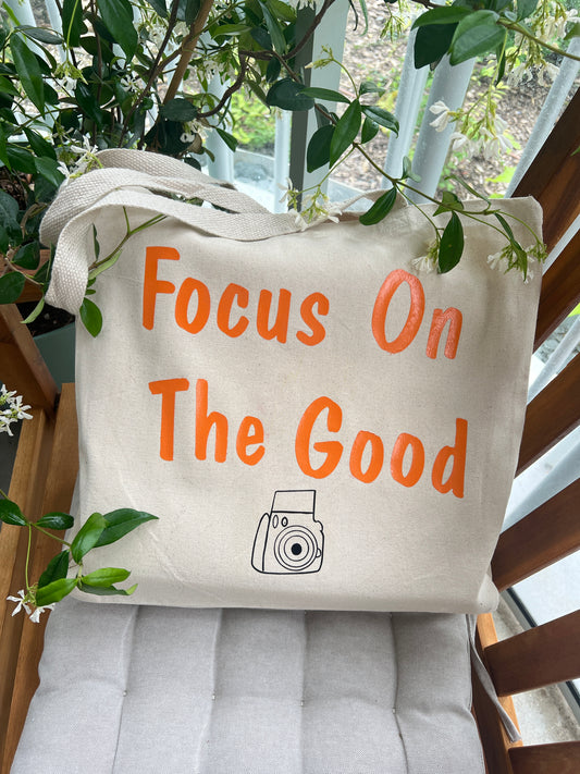 Tote bag focus on the good